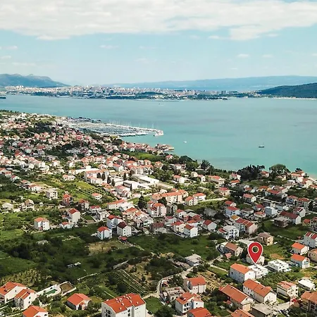 Five-bedroom In Kastel Kambelovac Kaštela